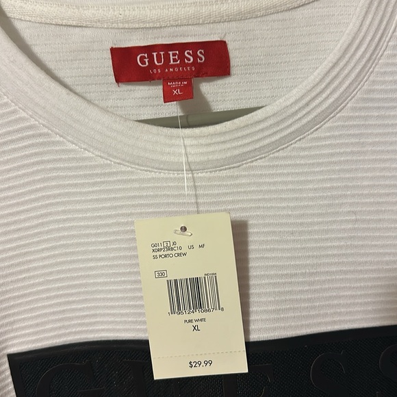 GUESS (XL) - Picture 5 of 7